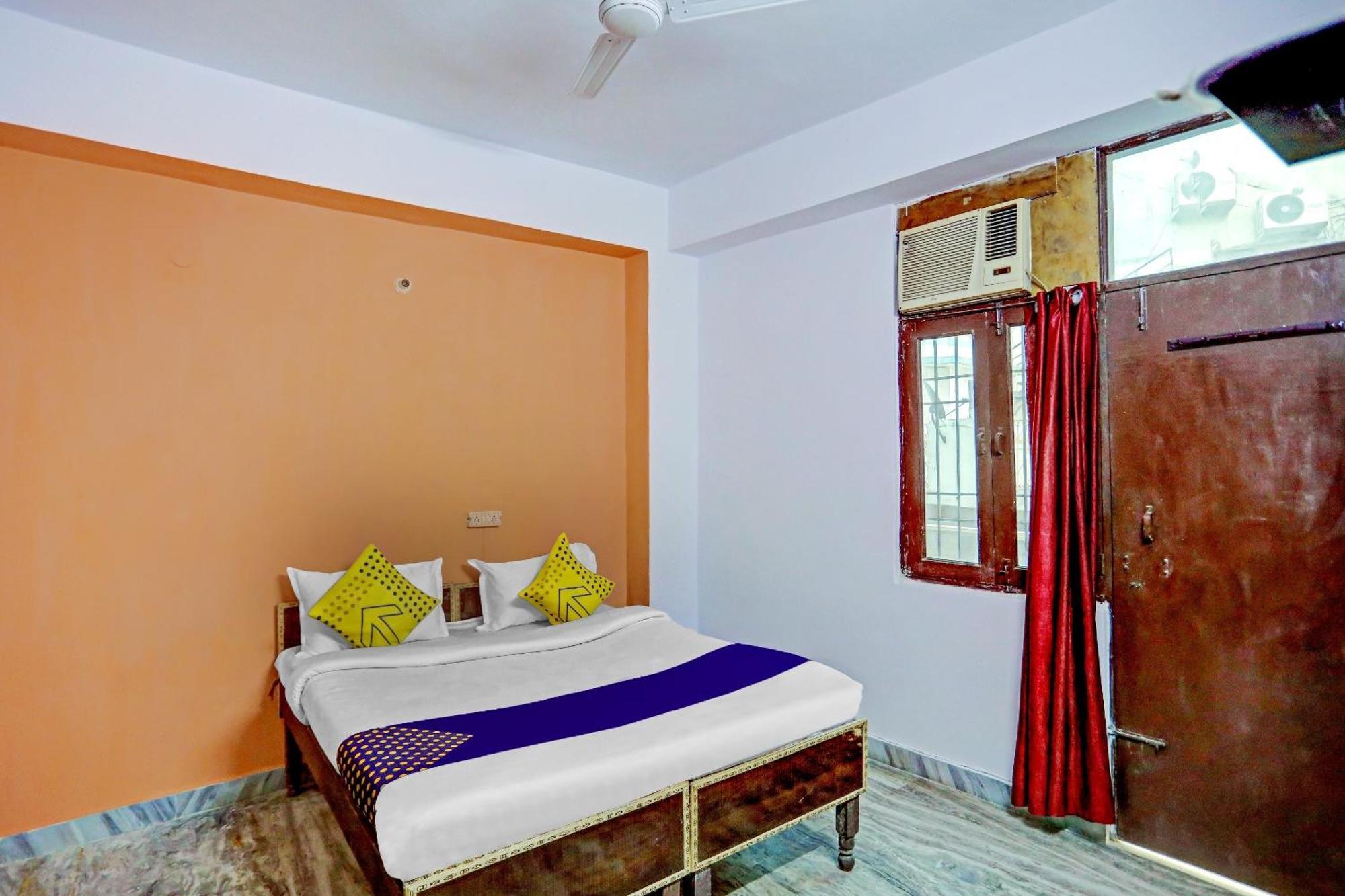 Spot On Raj Hotel Vip Near Worlds Of Wonder Kālkāji Devi Dış mekan fotoğraf