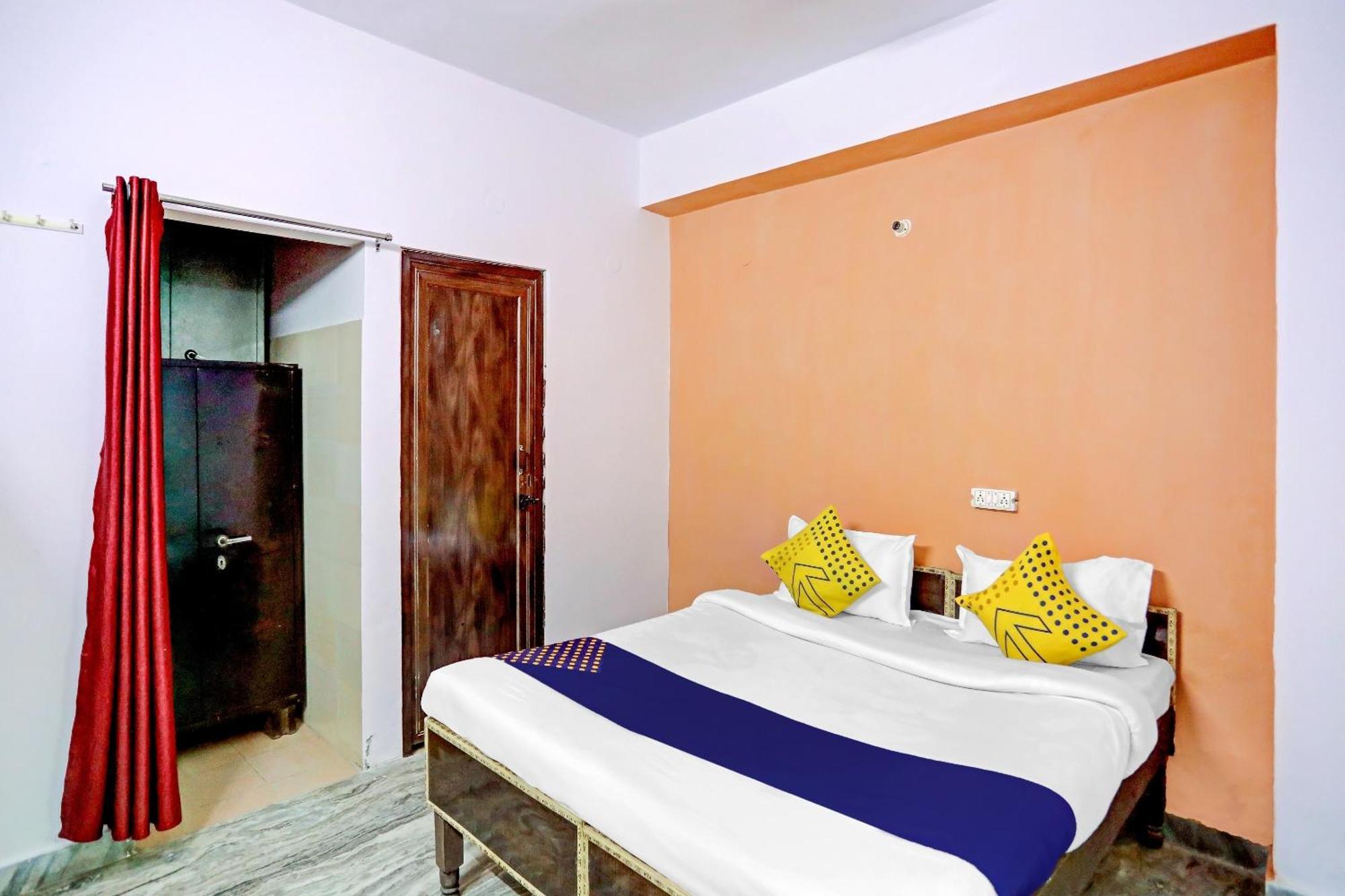 Spot On Raj Hotel Vip Near Worlds Of Wonder Kālkāji Devi Dış mekan fotoğraf
