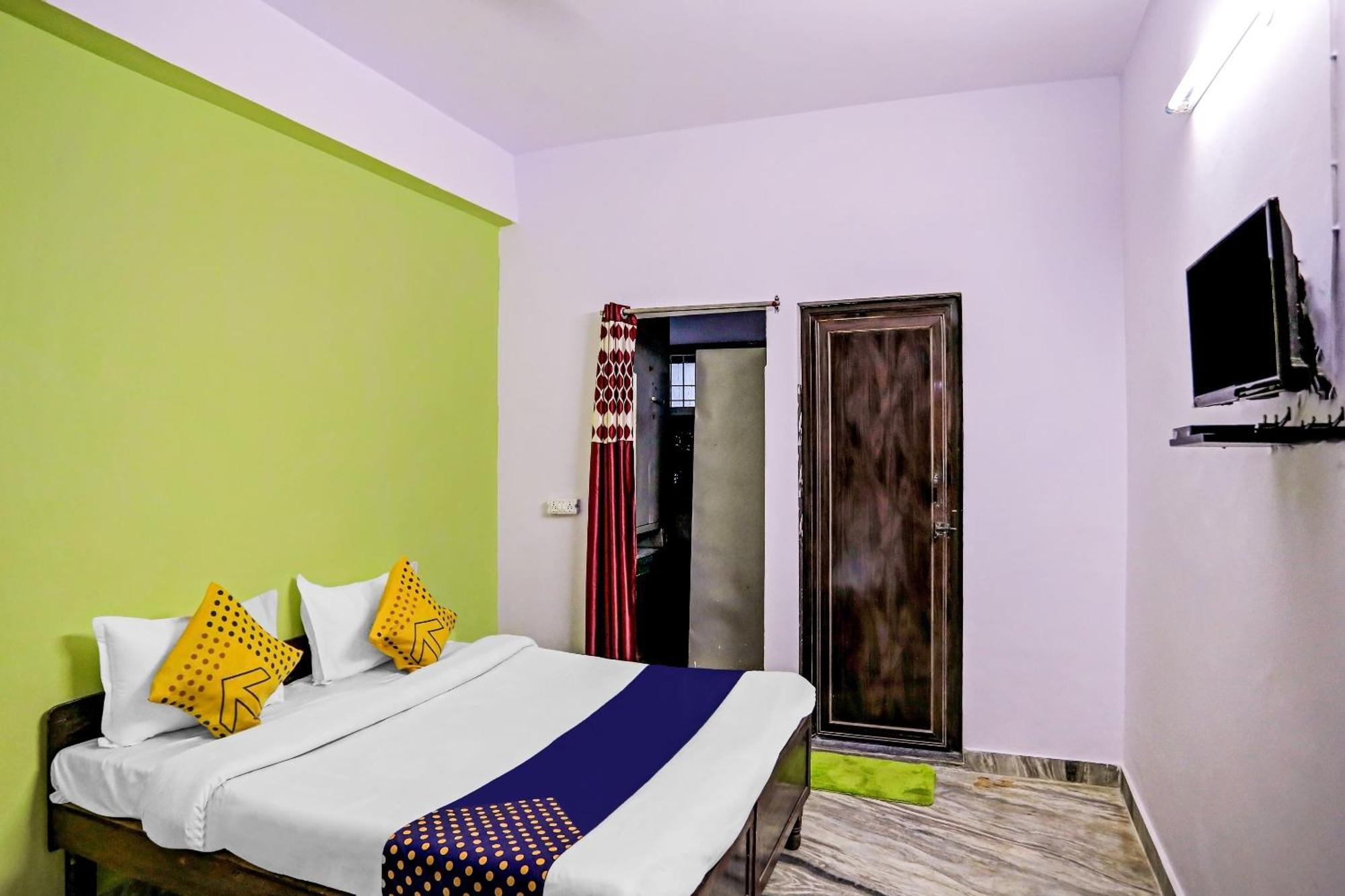 Spot On Raj Hotel Vip Near Worlds Of Wonder Kālkāji Devi Dış mekan fotoğraf